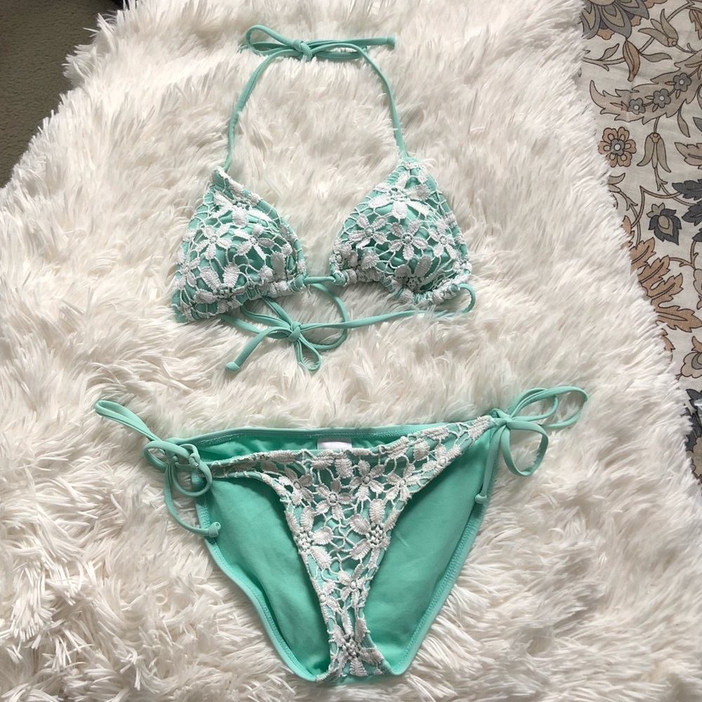 Lace Triangle Bikini Set😍